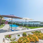 Vizula By Interhome