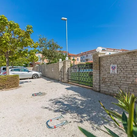 Vizula By Interhome ميدولين